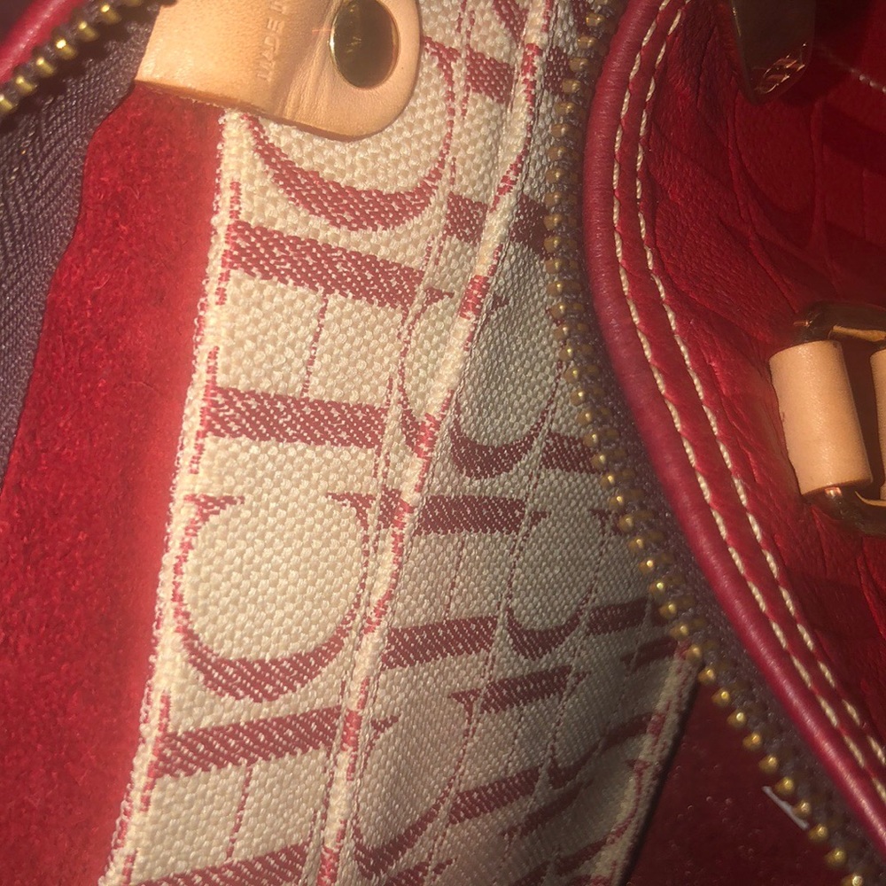 Purse - Picture 2 of 4